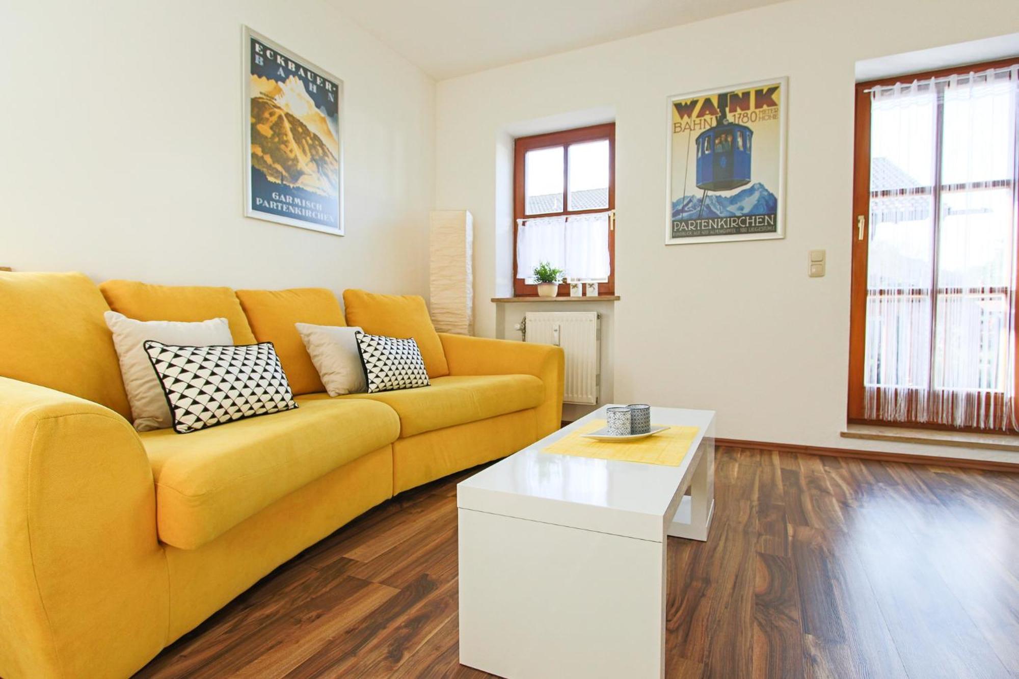 Gloria Apartment *