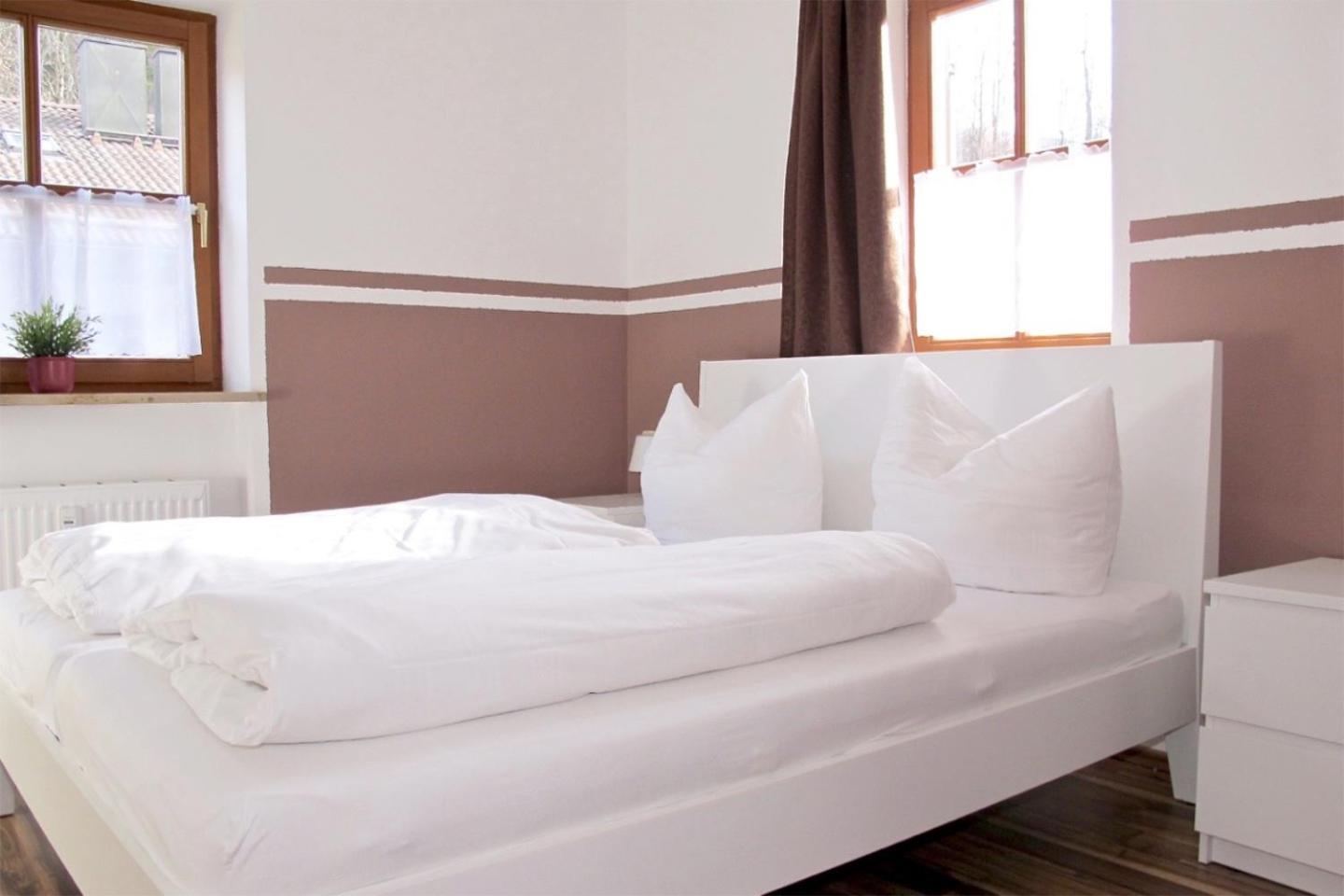 Gloria Apartment *